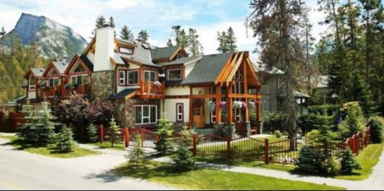 Beaujolais Boutique B&B at Thea's House Banff Extérieur photo
